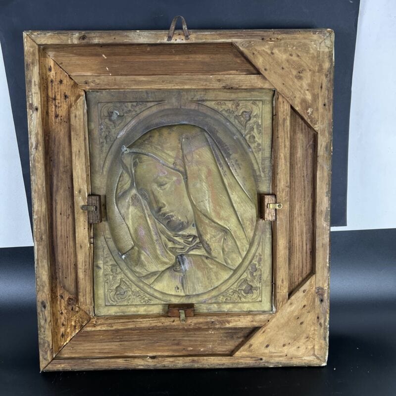 Quadro antico Madonna Addolorata bassorilievo in ottone bronzo con cornice 800 Categoria Quadri