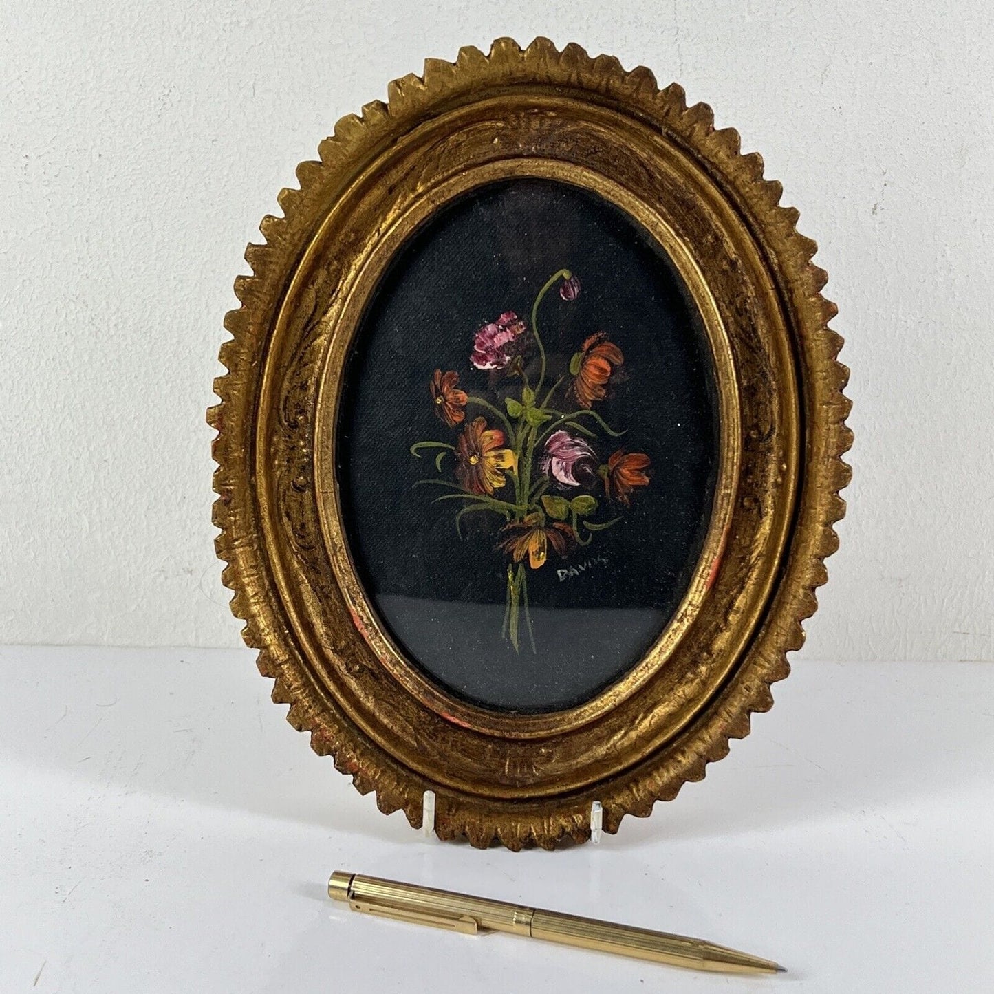 Quadro dipinto a olio firmato quadretto in miniatura ovale oro fiori antico Categoria Quadri