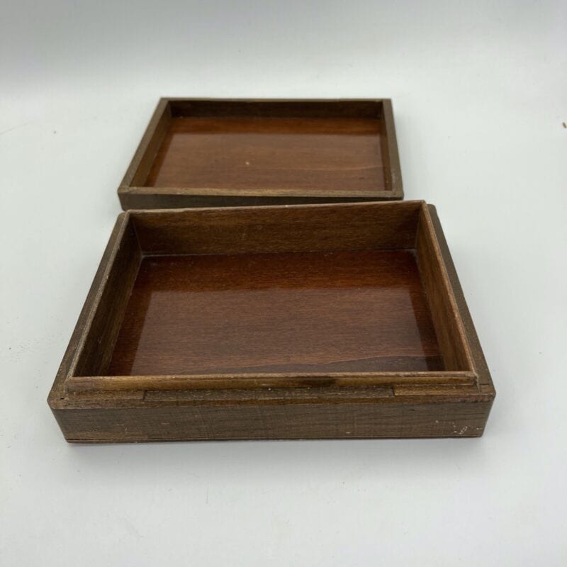 Scatola antica in legno da scrivania ufficio cofanetto portaoggetti epoca 900 Categoria Scatole in legno