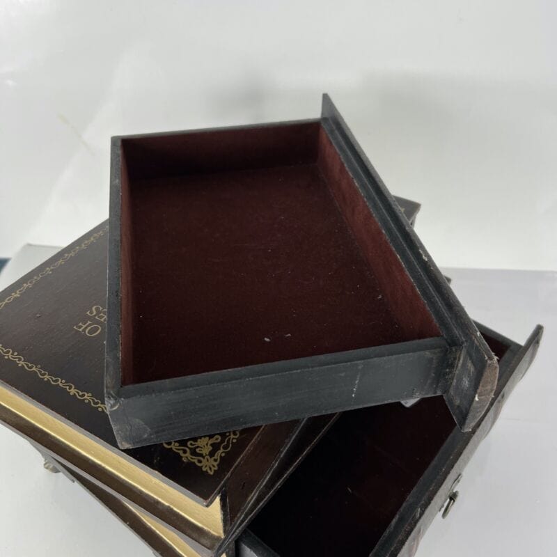 Scatola in legno da scrivania cofanetto con cassetti a forma di libri antichi Categoria Complementi d'arredo
