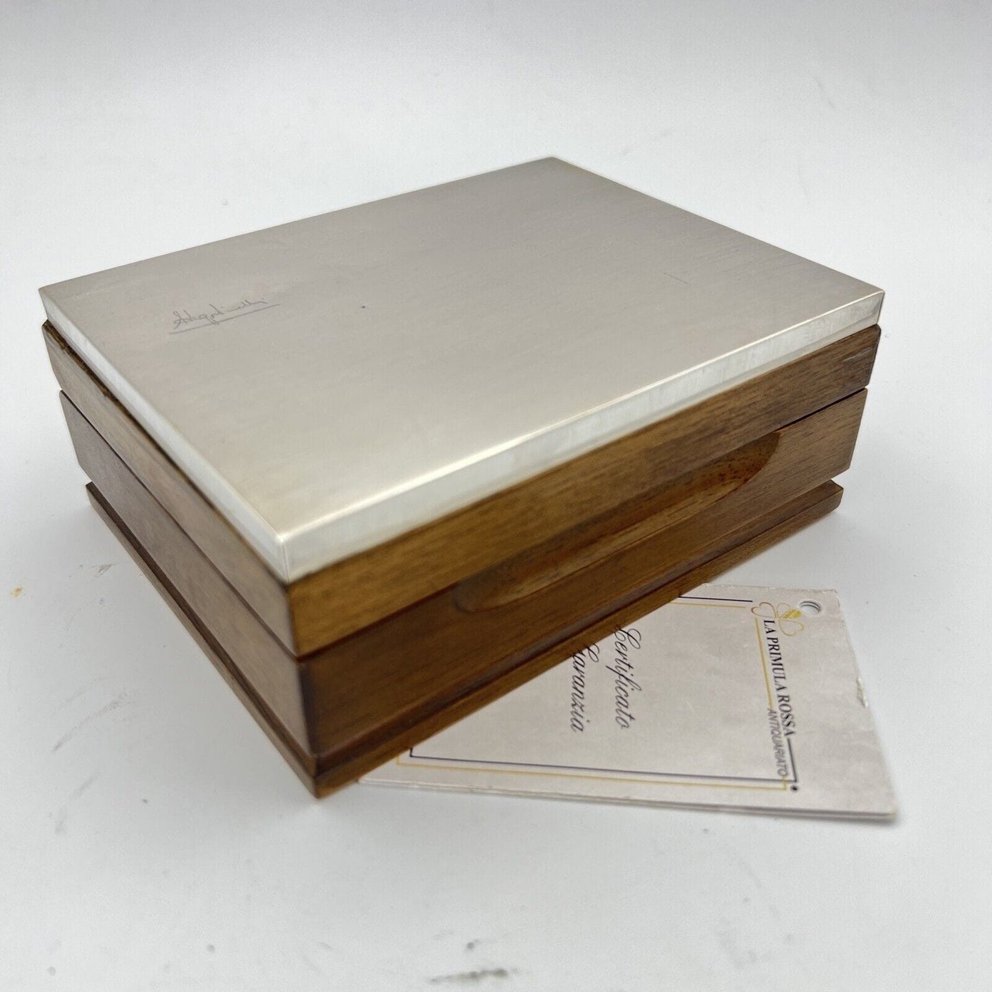 Scatola porta oggetti in legno e Argento 800 contenitore portasigarette anni 70 Categoria Sheffield & Argento