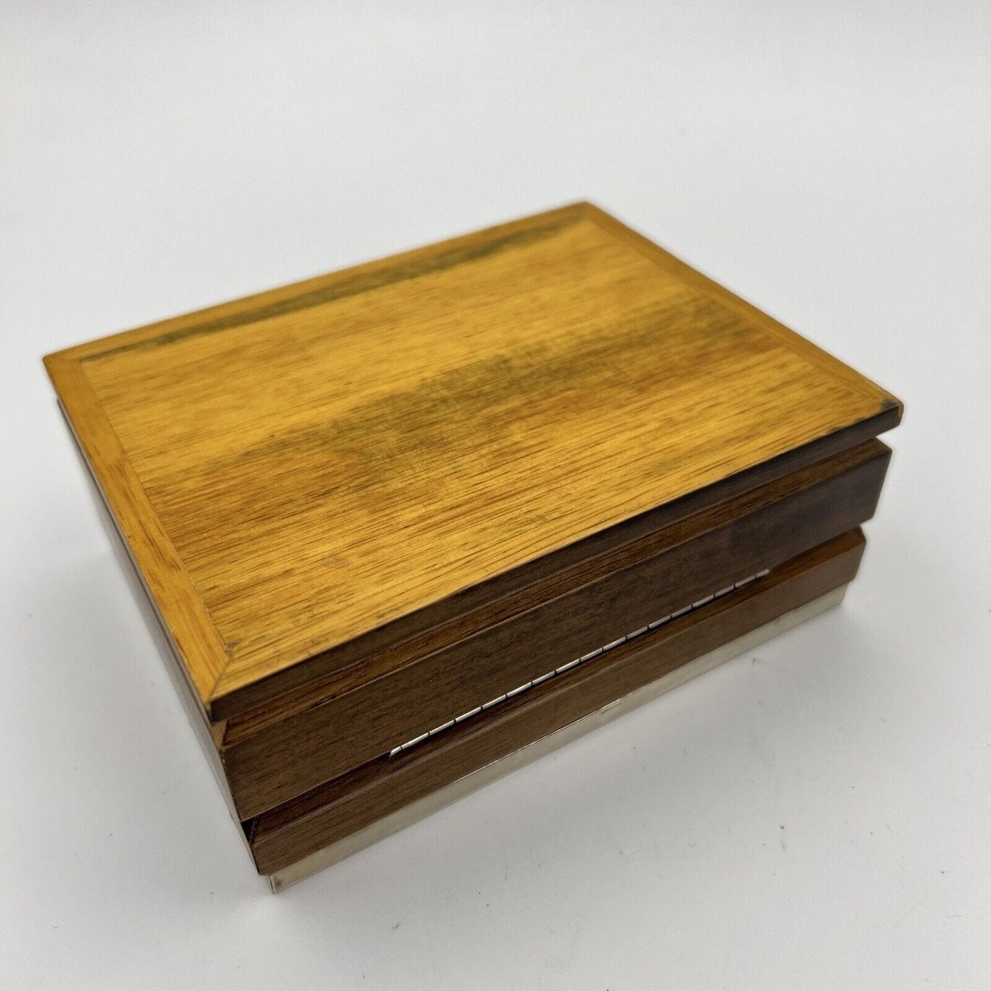 Scatola porta oggetti in legno e Argento 800 contenitore portasigarette anni 70 Categoria Sheffield & Argento