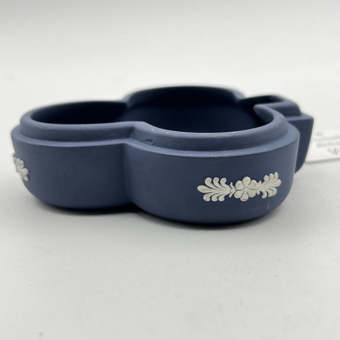 Scatola Portagioie in porcellana scatolina Wedgwood Celeste Vintage trifoglio Categoria Vasi e Portafiori