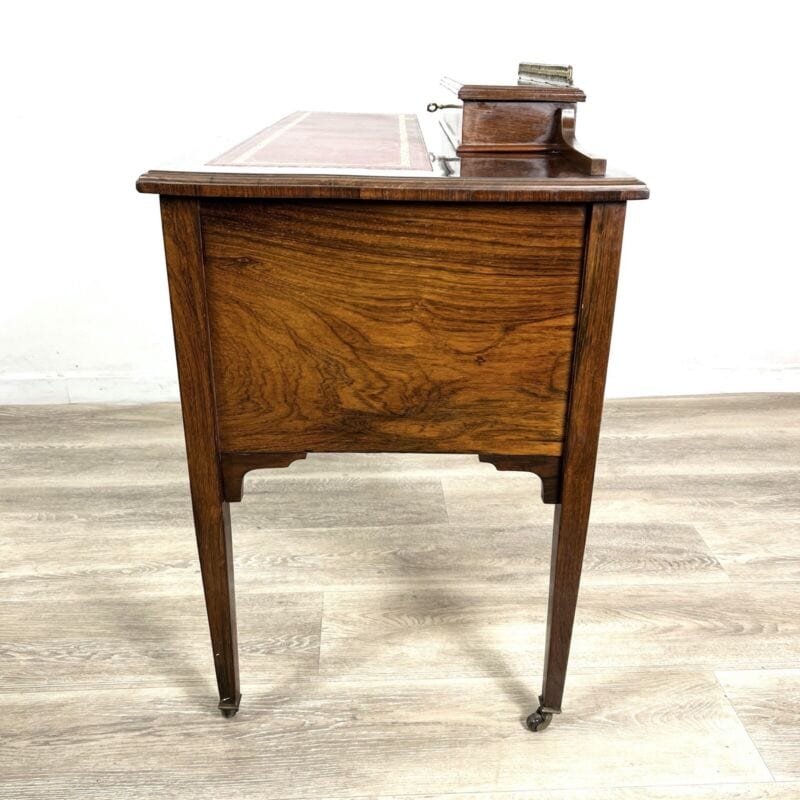 Scrivania piccolo scrittoio antico inglese 800 in legno intarsiato antiquariato Categoria Arredamento