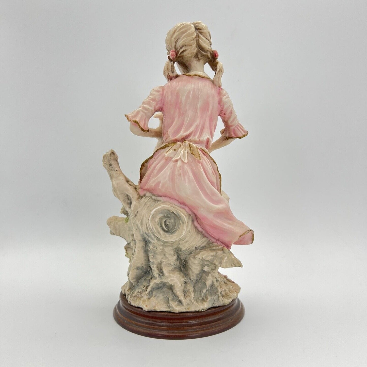 Scultura Statuina vintage di Ragazza Fanciulla con Agnello base in legno anni 70 Categoria Statuine
