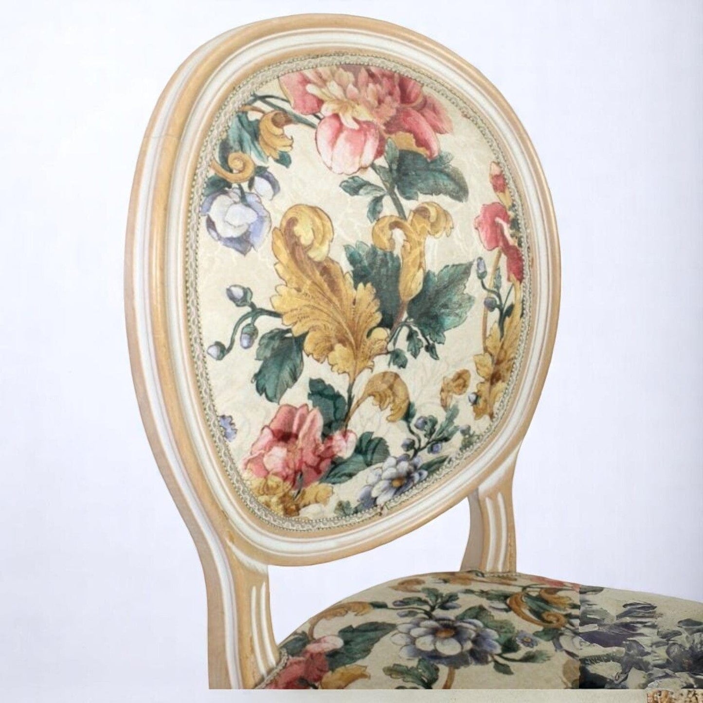 Sedia imbottita shabby vintage poltrona poltroncina in stile antico Luigi XVI . Categoria Sedie
