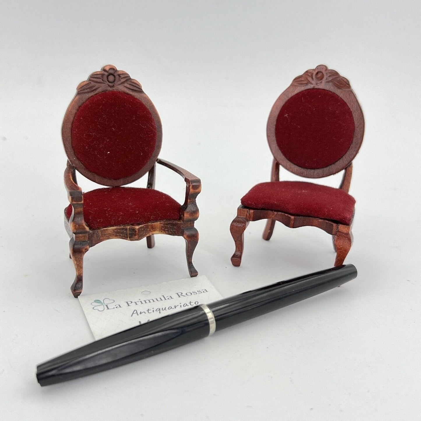 Sedie Casa delle Bambole stile antico 800 in miniatura Coppia Poltrone Rosse Categoria Giocattoli vintage