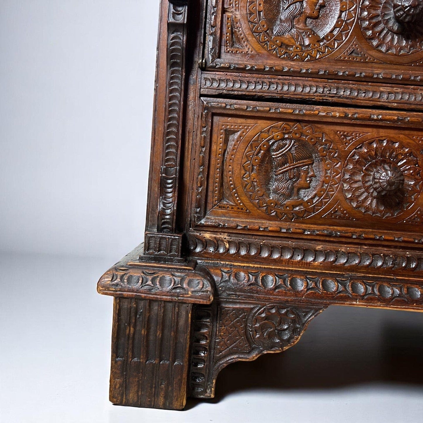 Servante Credenza Antica Madia Piemontese epoca 800 Mobile intagliato Categoria Servante - Servantini