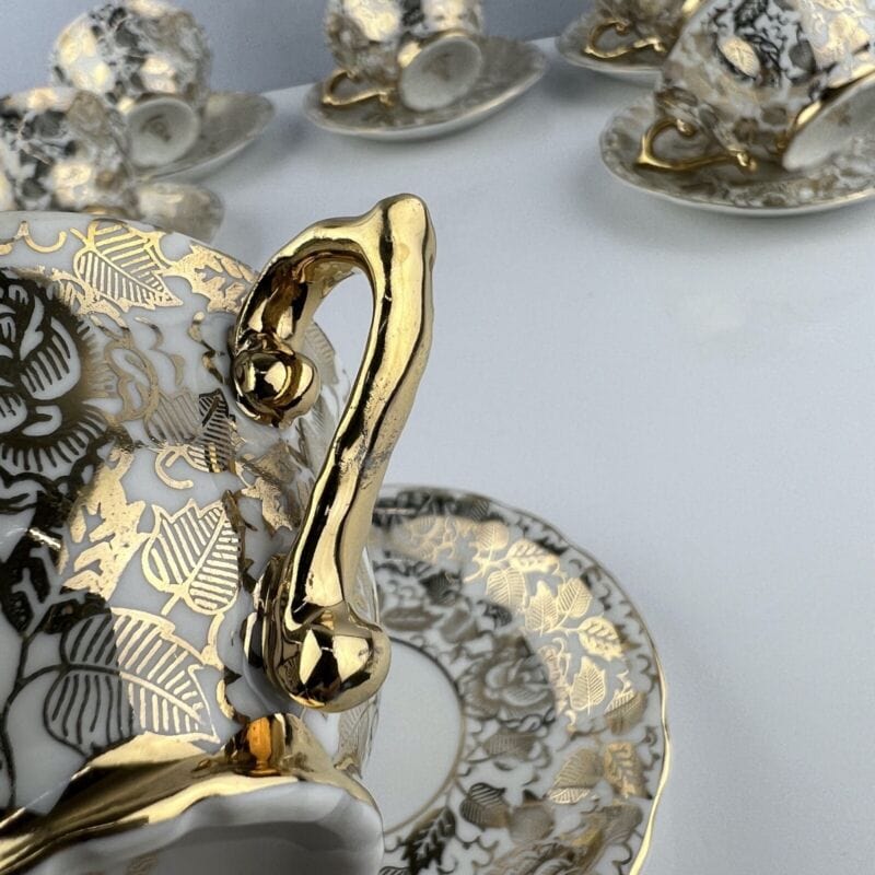 Servizio da caffe antico in porcellana Bavaria anni 40 tazze tazzine oro 15 pz Categoria  Servizio tazze - Tazze