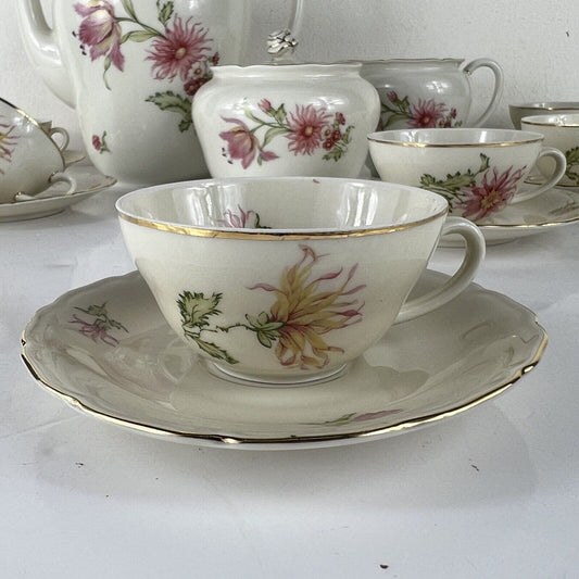 Servizio da caffe antico in porcellana Bavaria Seltmann tazzine a fiori e oro x6 Categoria  Servizio tazze - Tazze