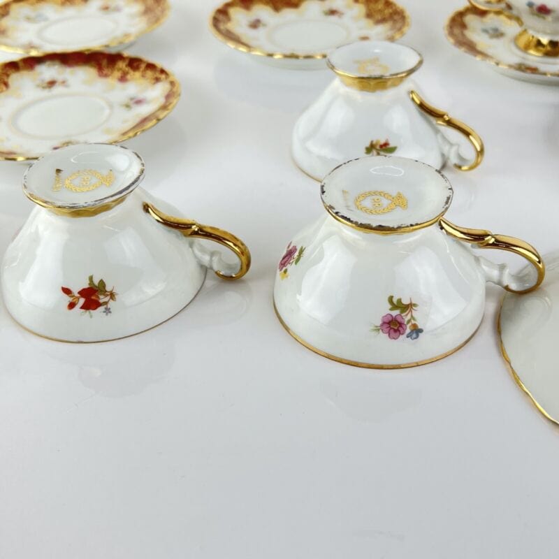 Servizio da caffe antico in porcellana Bavaria tazze tazzine a fiori e oro per 6 Categoria  Servizio tazze - Tazze