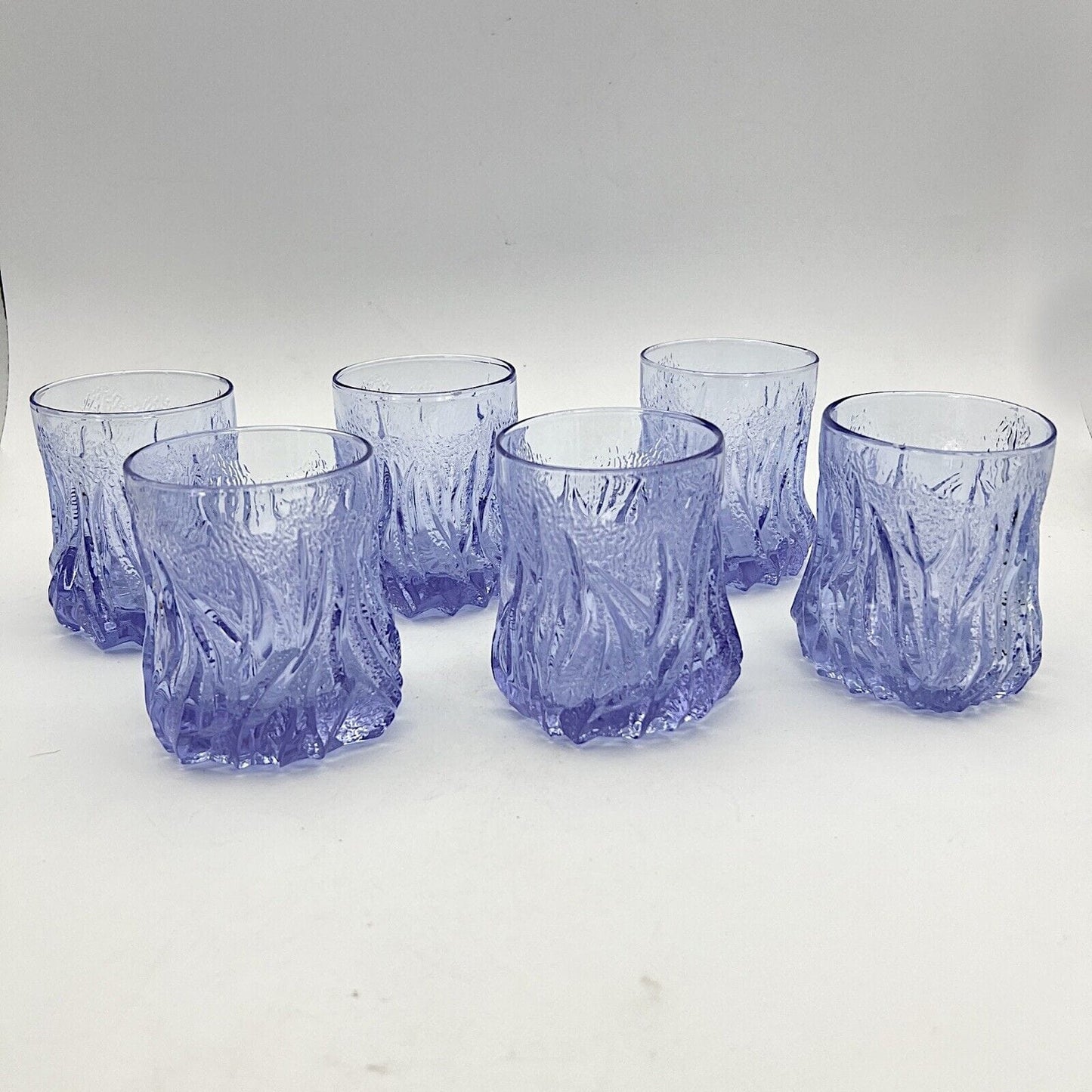 Set Bicchieri anni 70 in vetro alessandrite al neodimio da bibita Acqua Cocktail Categoria Vetri e Cristalli