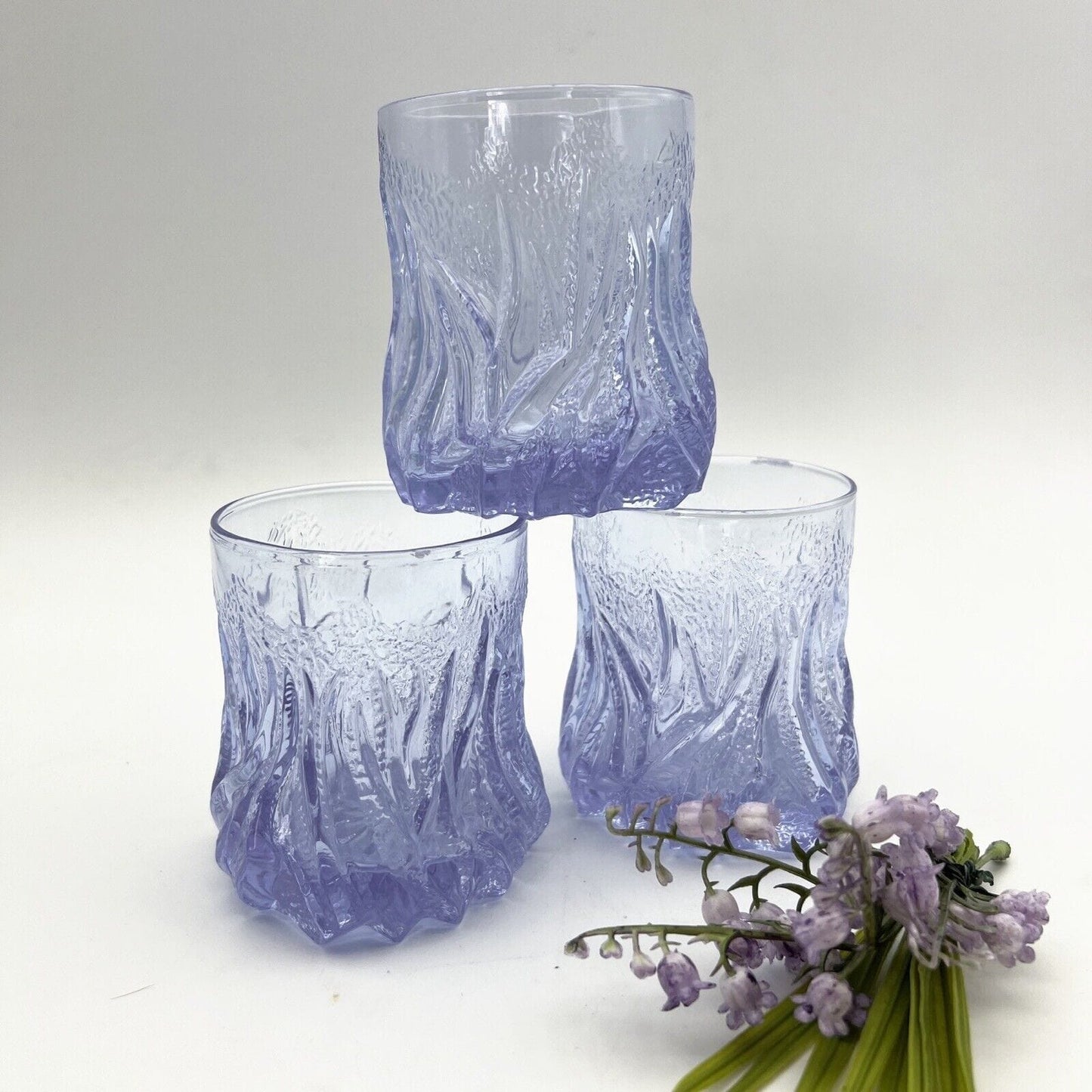 Set Bicchieri anni 70 in vetro alessandrite al neodimio da bibita Acqua Cocktail Categoria Vetri e Cristalli