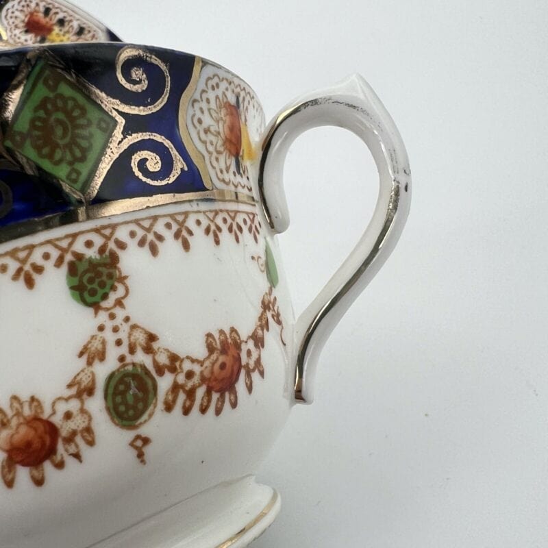 Set da tè the per due antico Inglese in porcellana bianca classico motivo Imari Categoria Servizio tazze - Tazze