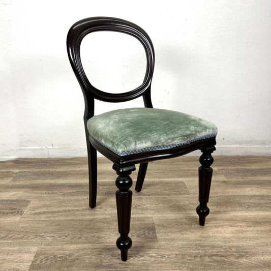 Set di 4 Sedie sala da pranzo antiche in legno di mogano scuro stile 800 inglese Categoria Arredamento