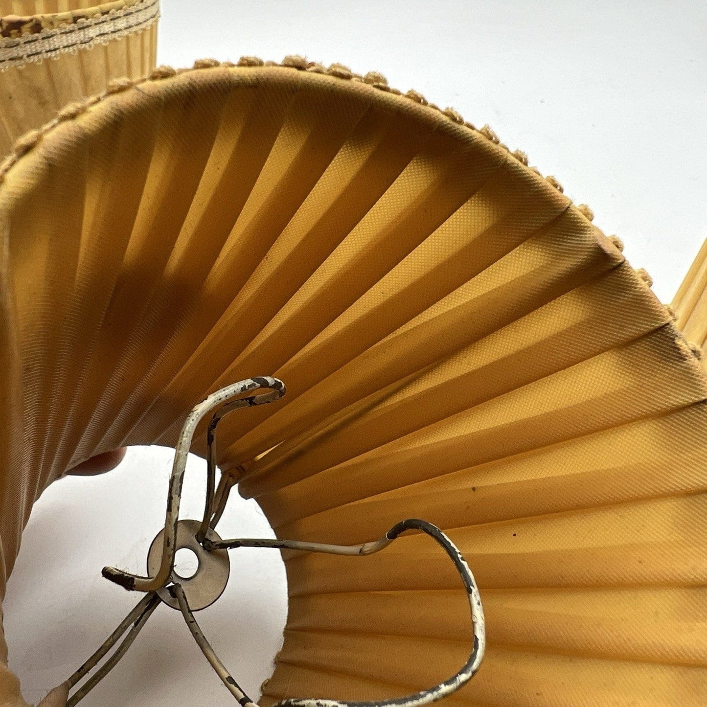 Set di Paralumi in tessuto ocra vintage paralume a clip antico per applique lume Categoria Lampade Appliques