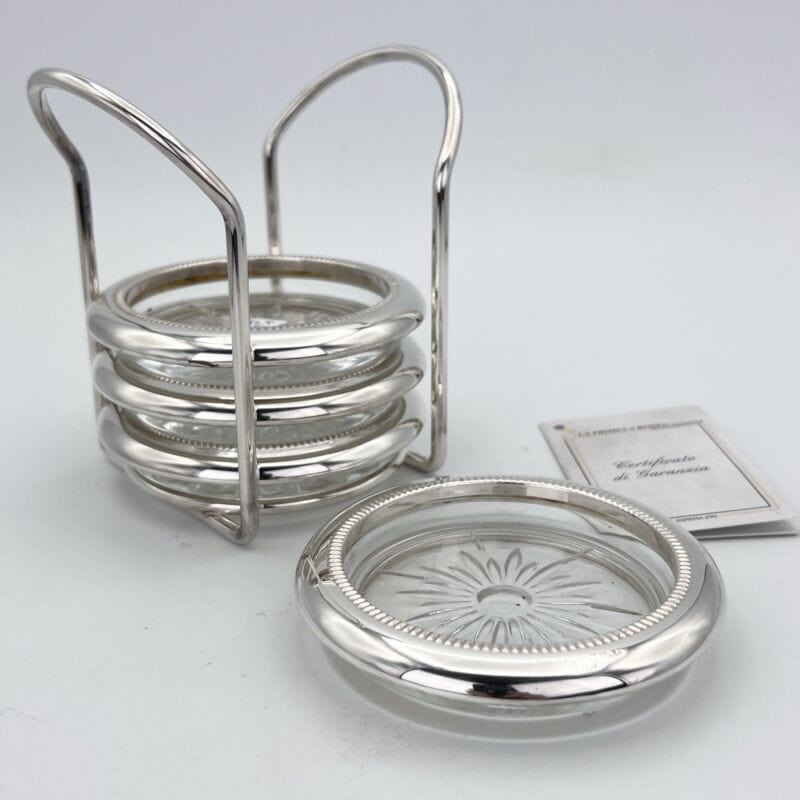 Set di quattro sottobicchieri vintage in vetro e silver plate posacenere antico Categoria Sheffield & Argento