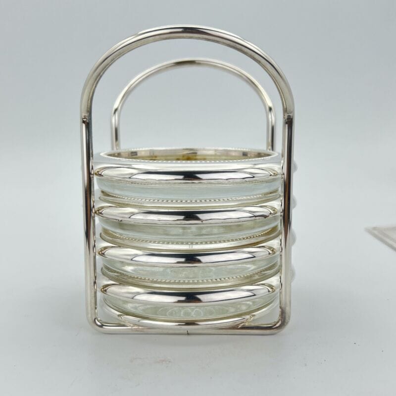 Set di quattro sottobicchieri vintage in vetro e silver plate posacenere antico Categoria Sheffield & Argento