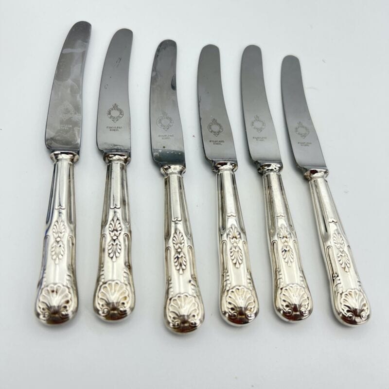 Set di sei coltelli antichi in argento sheffield silver plate per dolce anni 70 Categoria Sheffield & Argento