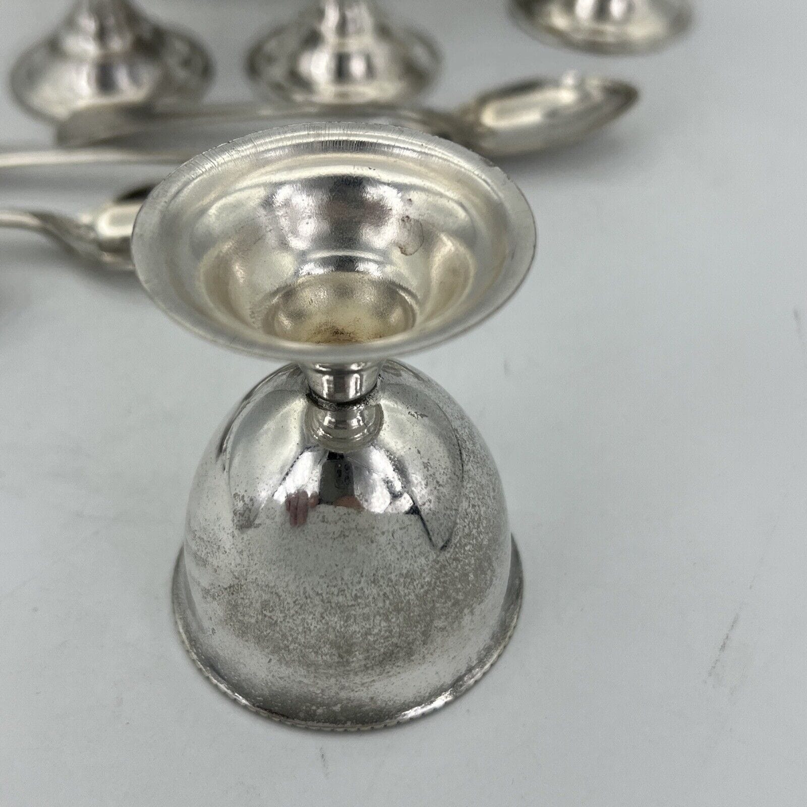 Set Porta uova uovo antico in argento sheffield silver plate inglese egg Cruet Categoria  Sheffield & Argento