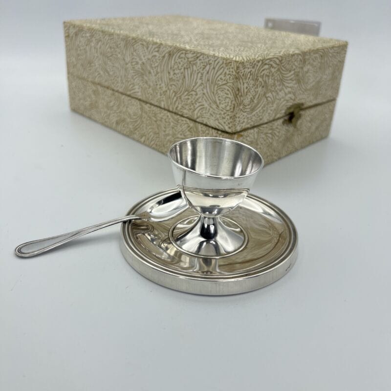 Set portauovo in argento 800 con cucchiaino porta uovo anni 60 vintage Colazione Categoria Sheffield & Argento