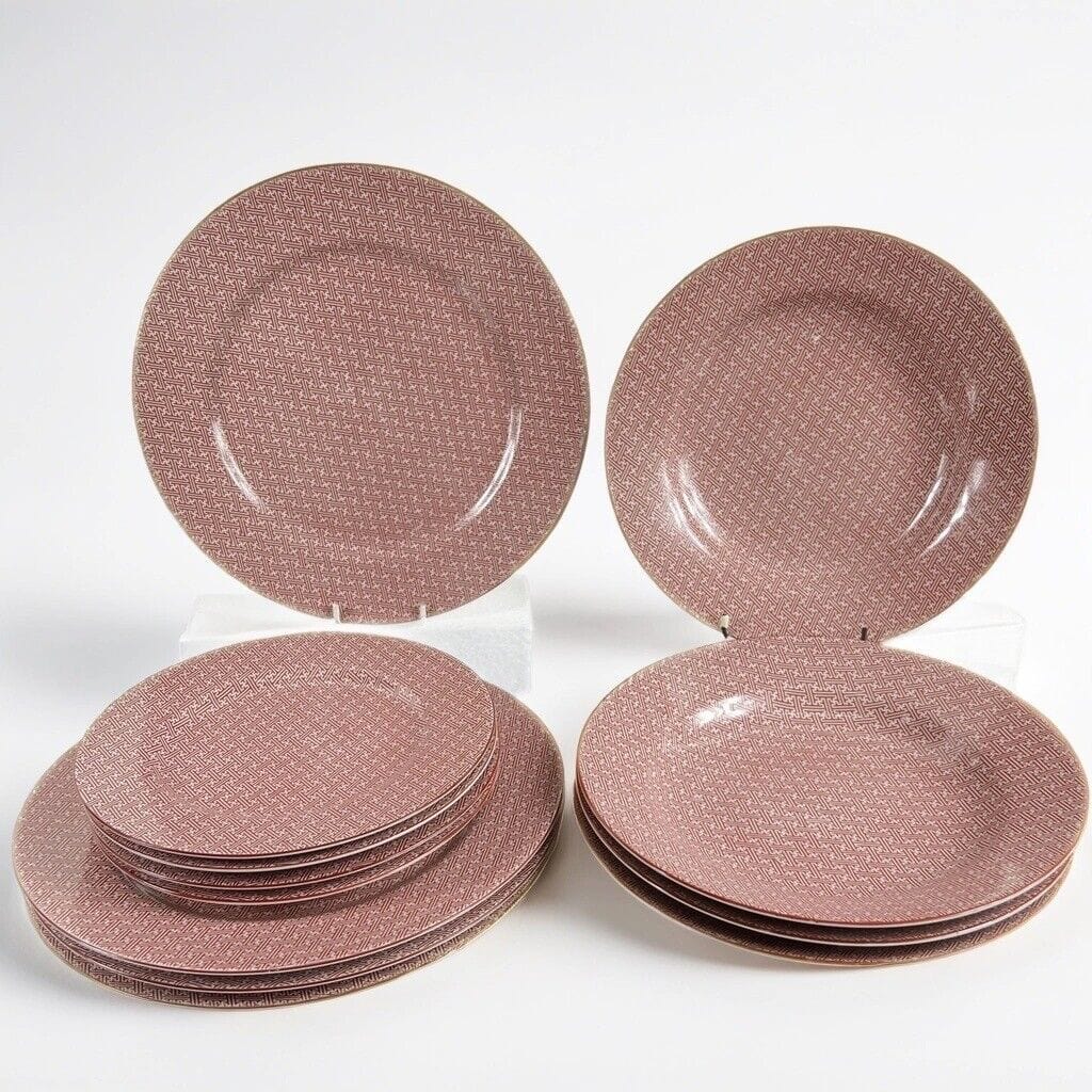 Set Servizio di piatti in porcellana Vintage Sayagata bianco Rosso Labirinto Categoria  Piatti e Piattini