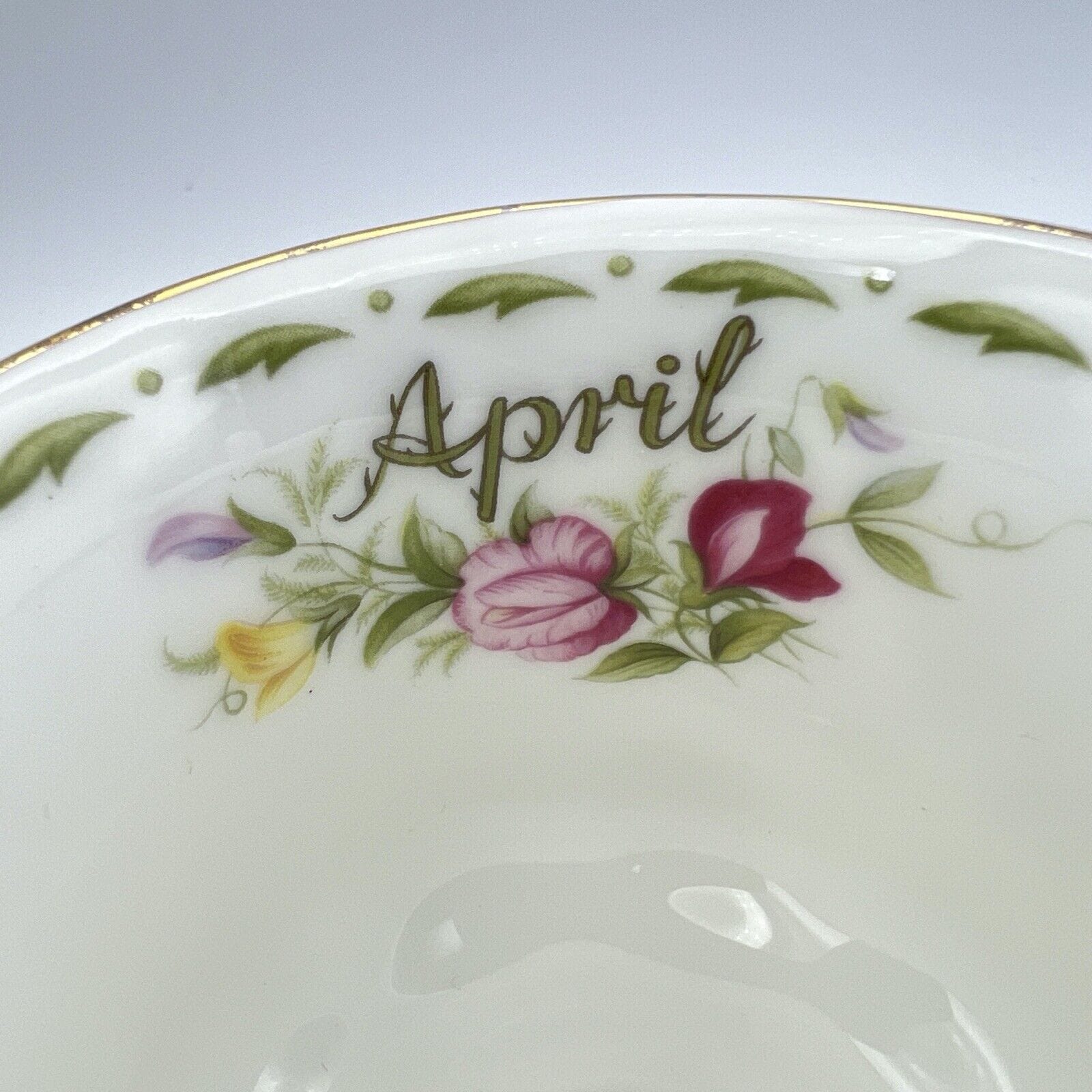 Set Tazza da caffè in porcellana Royal Albert mese tazzina inglese Aprile 1970 Categoria  Servizio tazze - Tazze