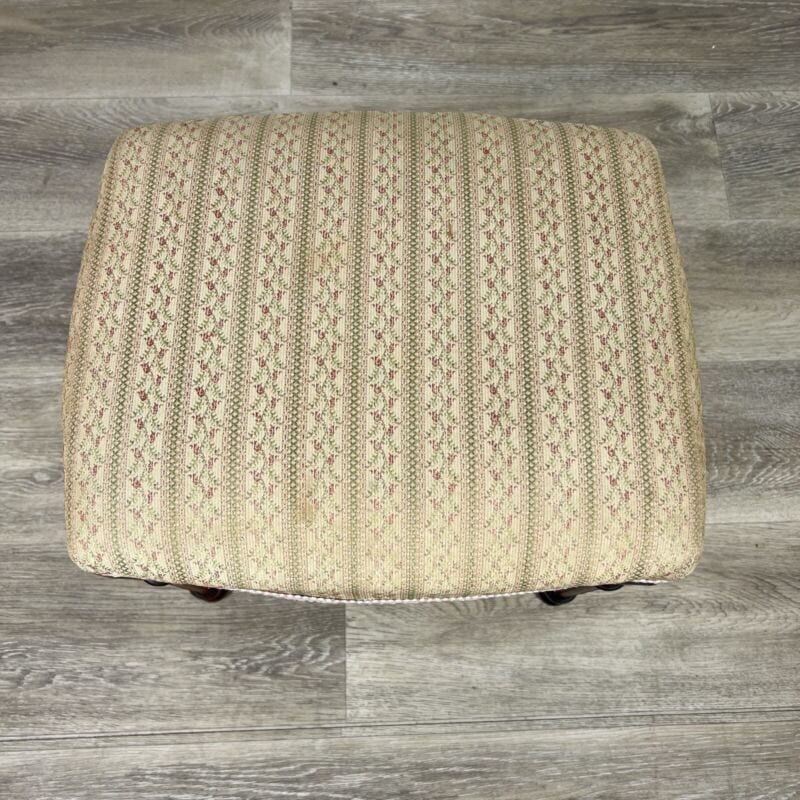 Sgabello antico panca panchetta piedi in legno pouf pouff vintage imbottito 800 Categoria Arredamento