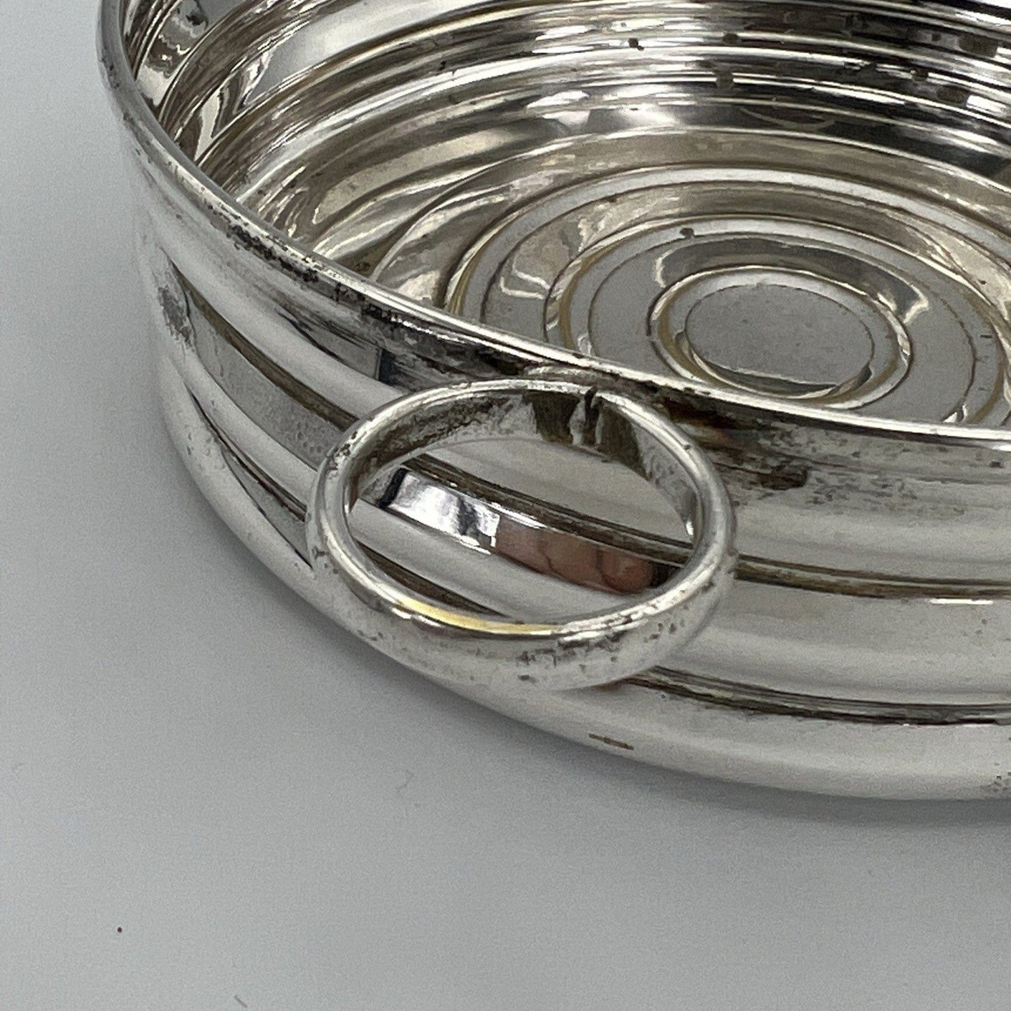 Sottobottiglia da tavola in argento sheffield silver plated con porta tappo Categoria Sheffield & Argento