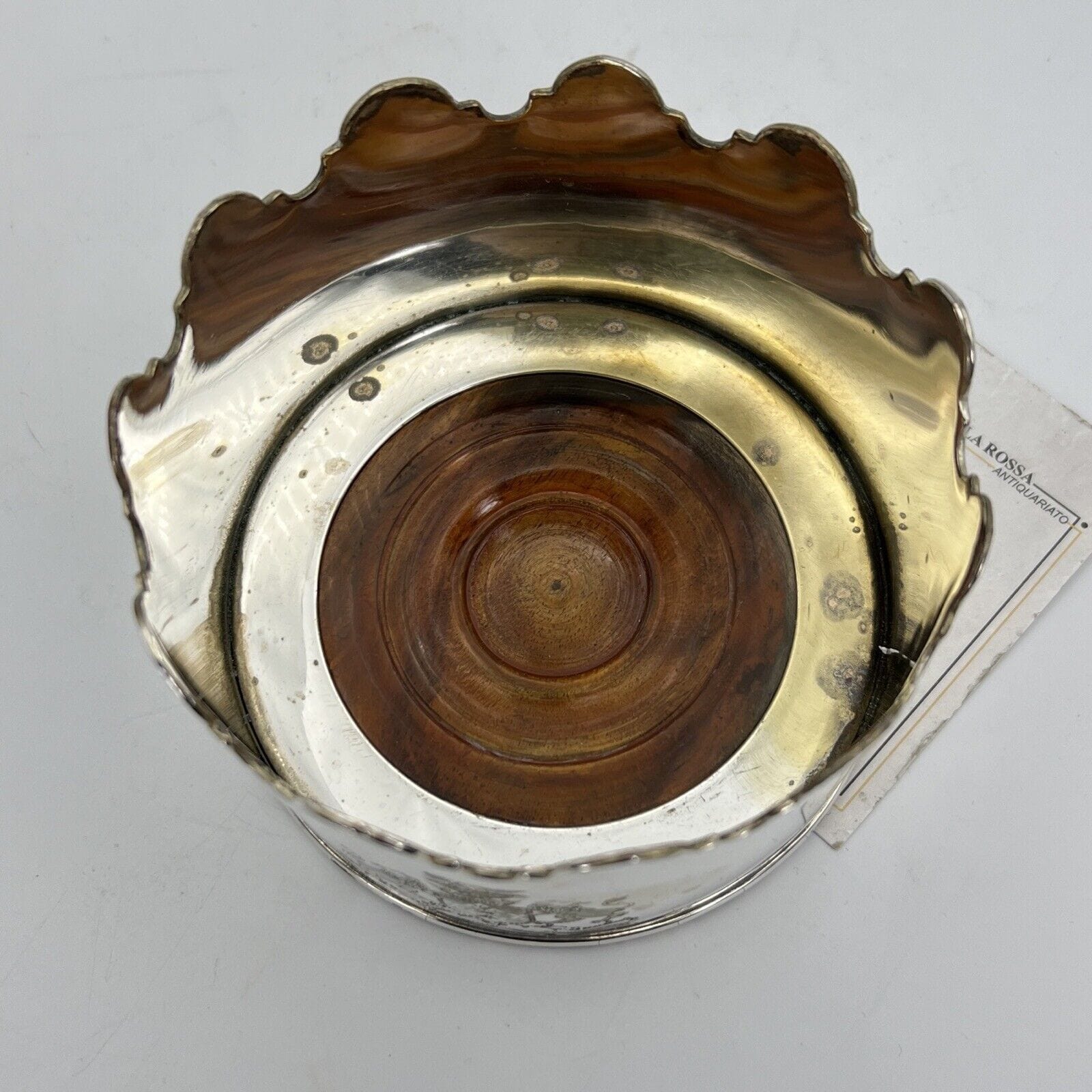 Sottobottiglia da tavola in argento silver plated vintage stile antico Leone Categoria  Sheffield & Argento