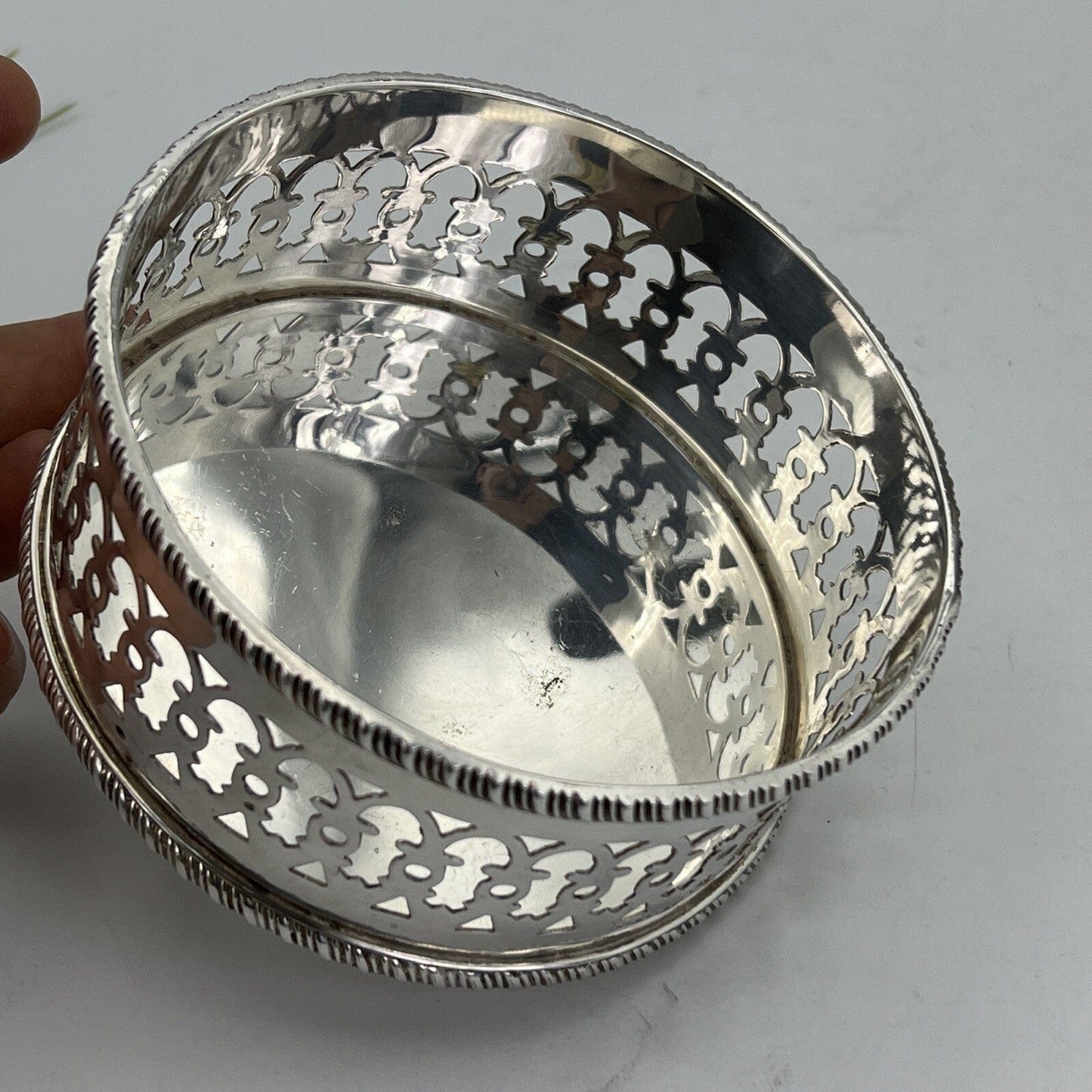 Sottobottiglia portabottiglie vino da tavola in argento sheffield stile antico X Categoria  Sheffield & Argento