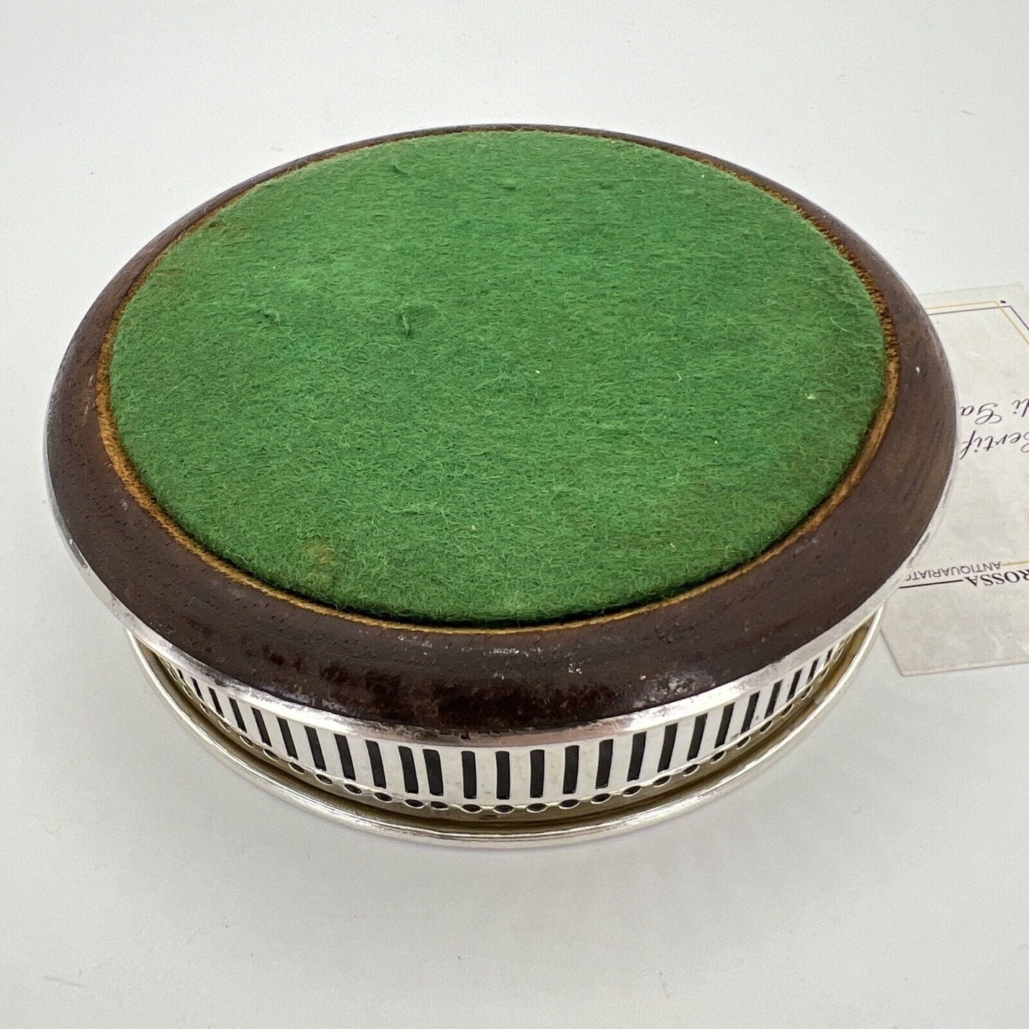 Sottobottiglia portabottiglie vino da tavola placcato in argento stile antico Categoria  Sheffield & Argento