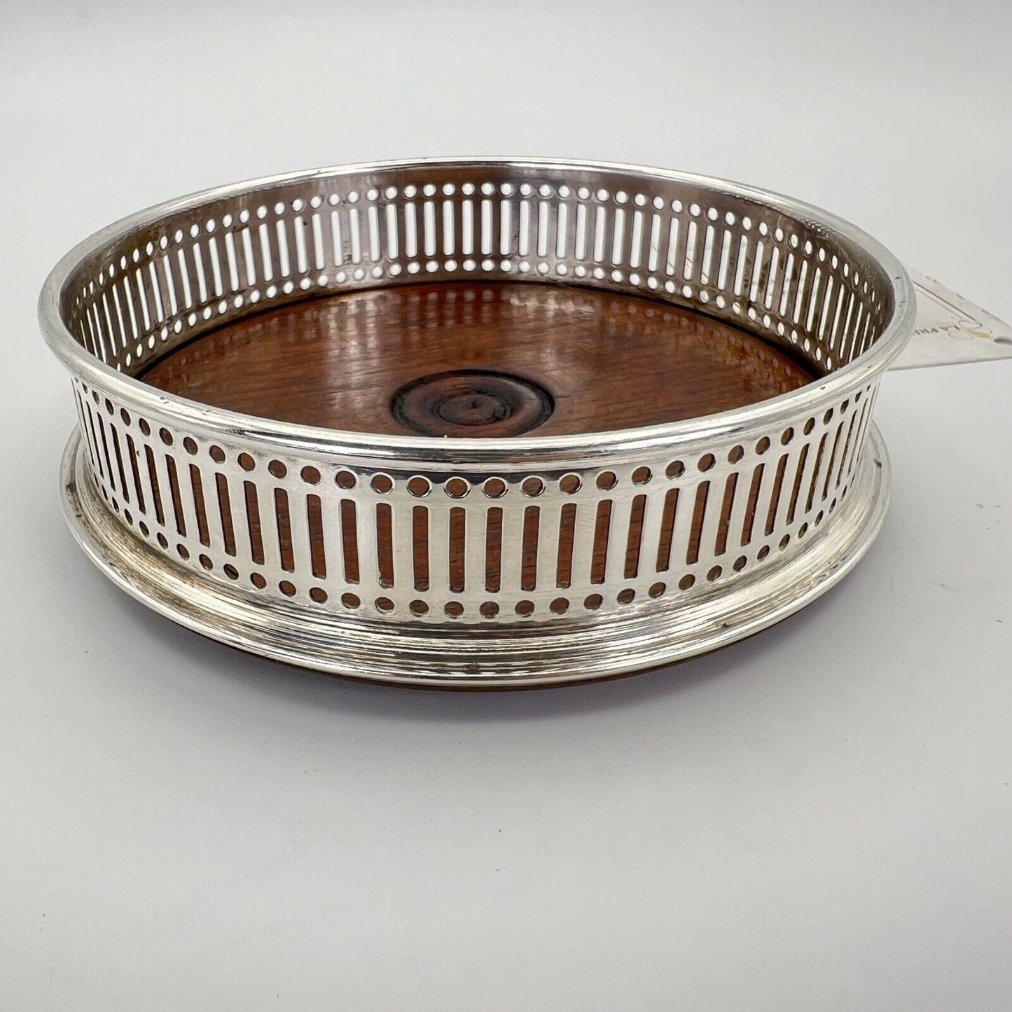 Sottobottiglia portabottiglie vino da tavola placcato in argento stile antico Categoria  Sheffield & Argento