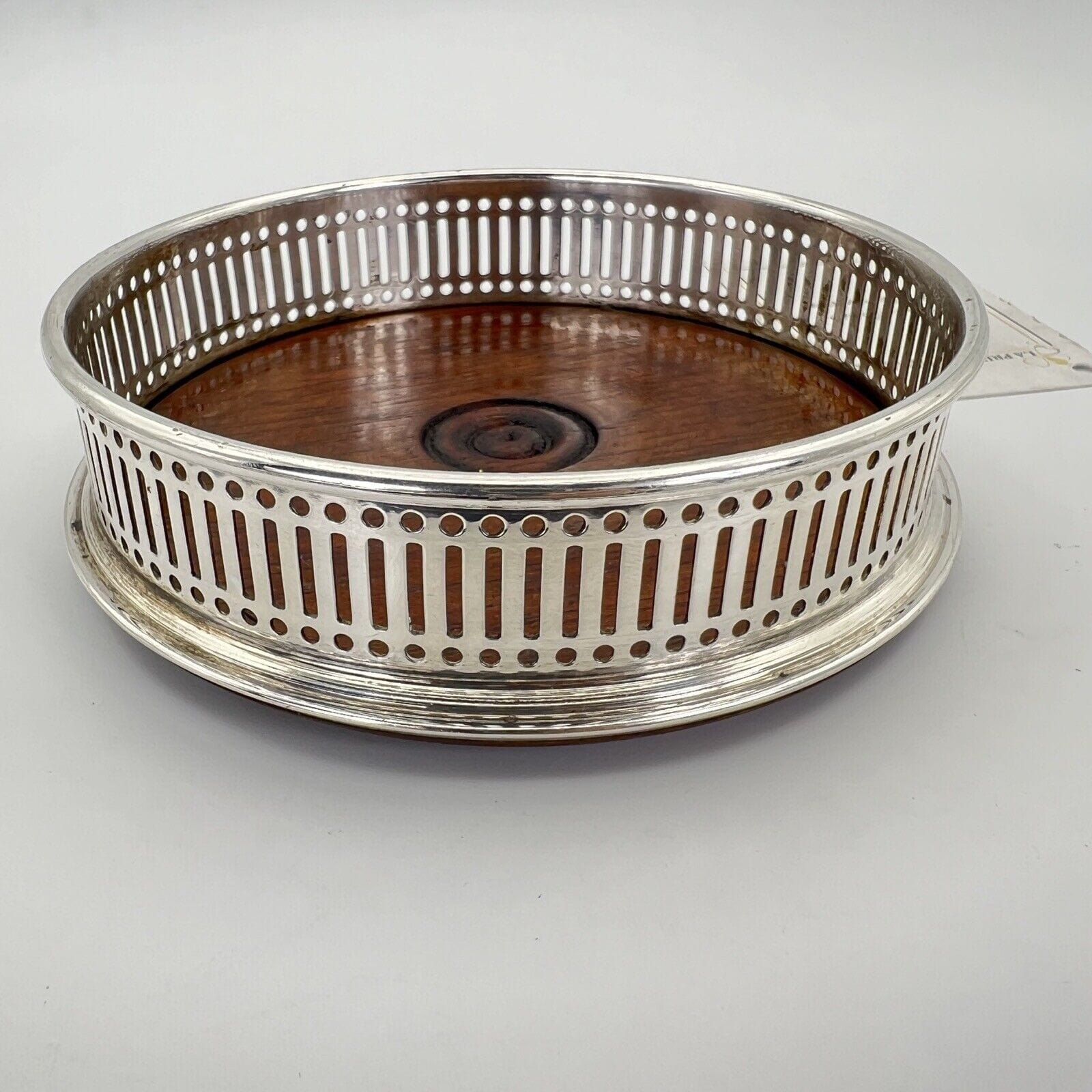 Sottobottiglia portabottiglie vino da tavola placcato in argento stile antico Categoria  Sheffield & Argento