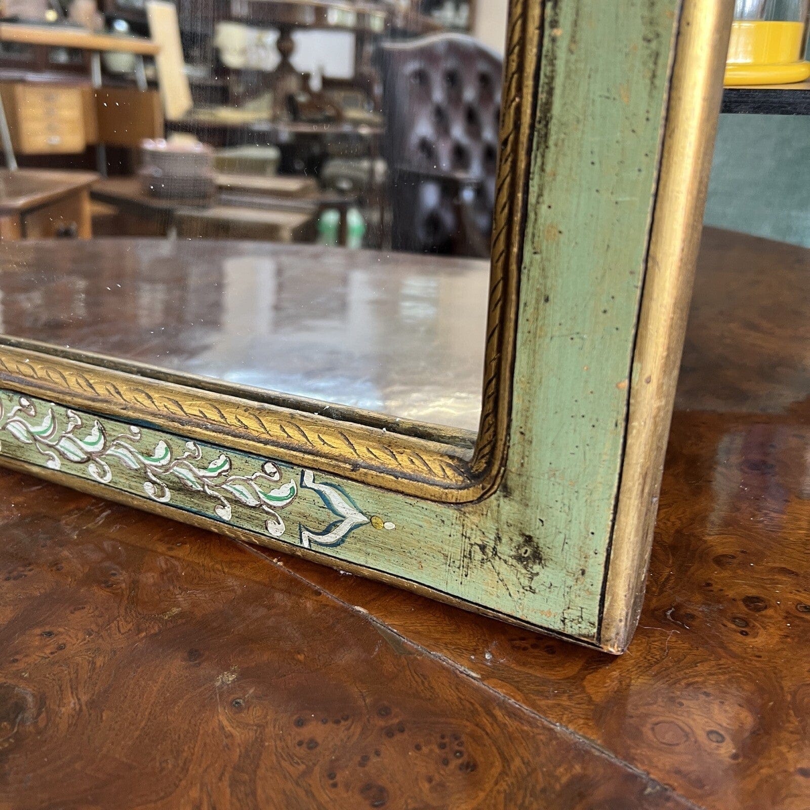 Specchio da parete stile Veneziano vintage antica specchiera Dipinta Verde Categoria  Specchi e Cornici