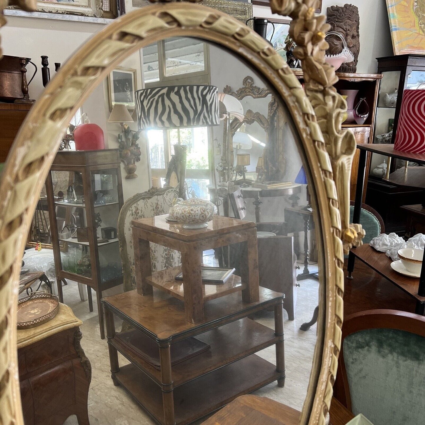 Specchio da parete veneziano vintage antica specchiera in legno oro Anni '30 '40 Categoria  Specchi e Cornici