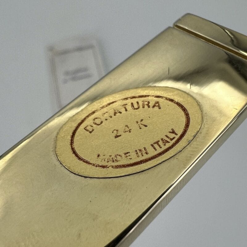 Tagliacarte vintage aprilettere in metallo Oro placcato 24 Kt anni 70 80 Categoria Accessori scrivania e ufficio