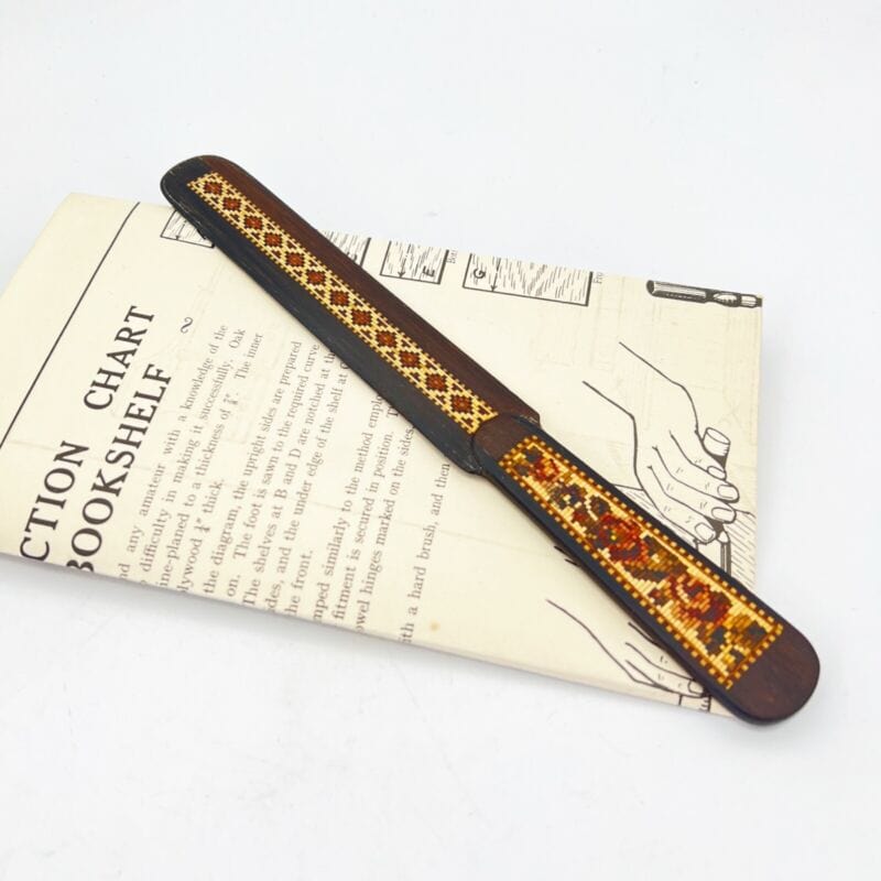 Tagliacarte vintage in legno stile Antico Sorrentino aprilettere micromosaico Categoria  Accessori scrivania e ufficio