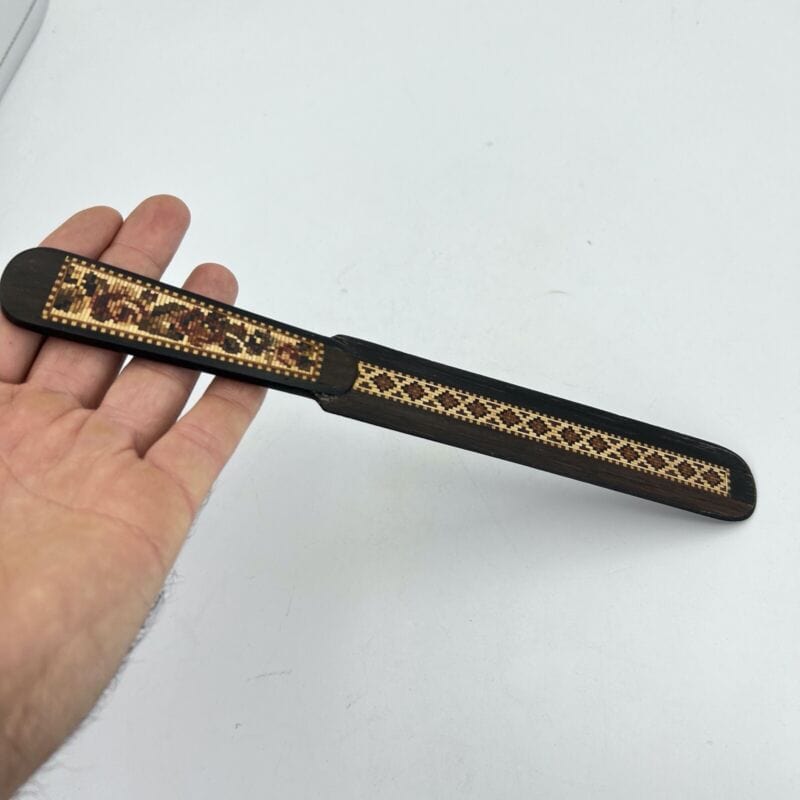 Tagliacarte vintage in legno stile Antico Sorrentino aprilettere micromosaico Categoria  Accessori scrivania e ufficio