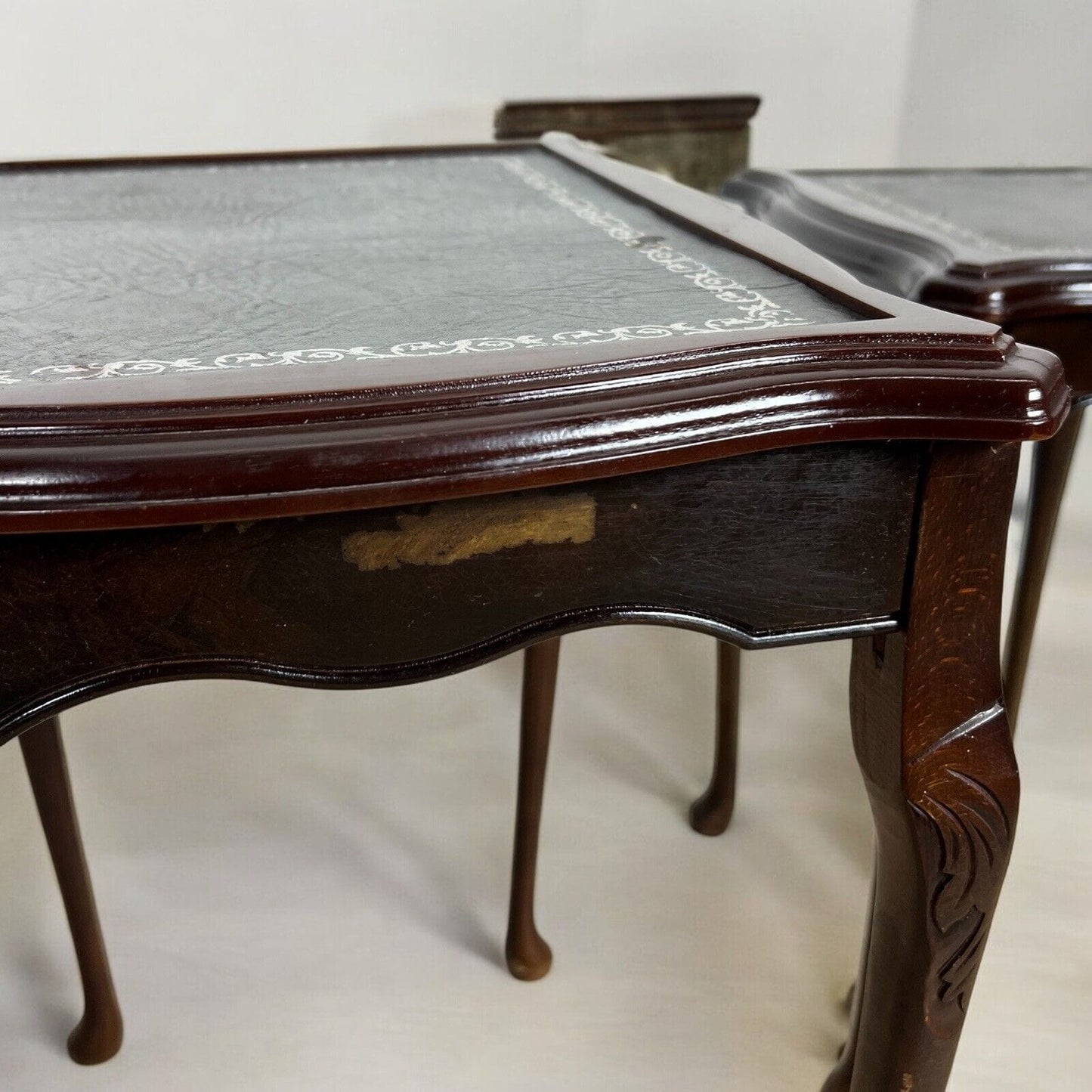 Tavolini tavolo antico trittico da salotto basso in legno piano pelle vintage Categoria Tavoli - tavolinetti