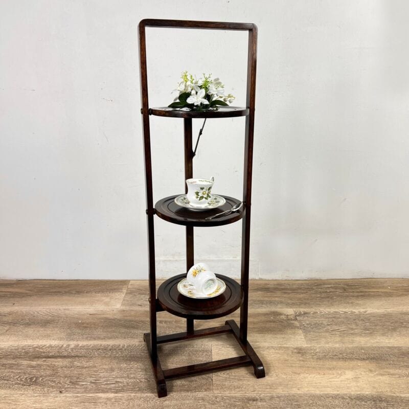 Tavolino antico a piu ripiani in legno etagere pieghevole porta dolci cake stand Categoria  Tavoli - tavolinetti