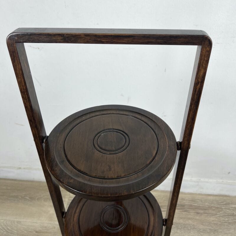Tavolino antico a piu ripiani in legno etagere pieghevole porta dolci cake stand Categoria  Tavoli - tavolinetti