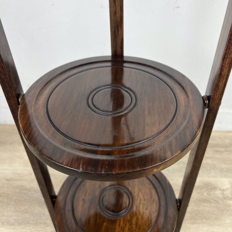 Tavolino antico a piu ripiani in legno etagere pieghevole porta dolci cake stand Categoria  Tavoli - tavolinetti