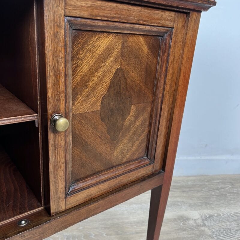 Tavolino Antico Comodino Mobiletto due 2 ante in legno epoca 900 Mobile porta tv Categoria  Arredamento