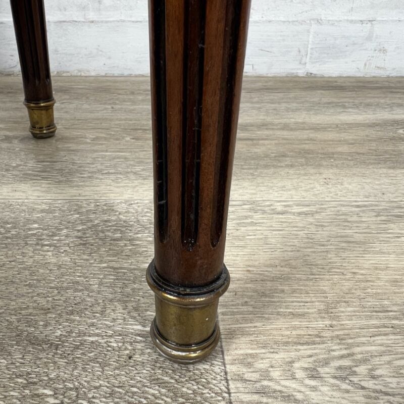 Tavolino Antico Comodino Mobiletto in legno epoca 900 Mobile con cassetti marmo Categoria  Comodini