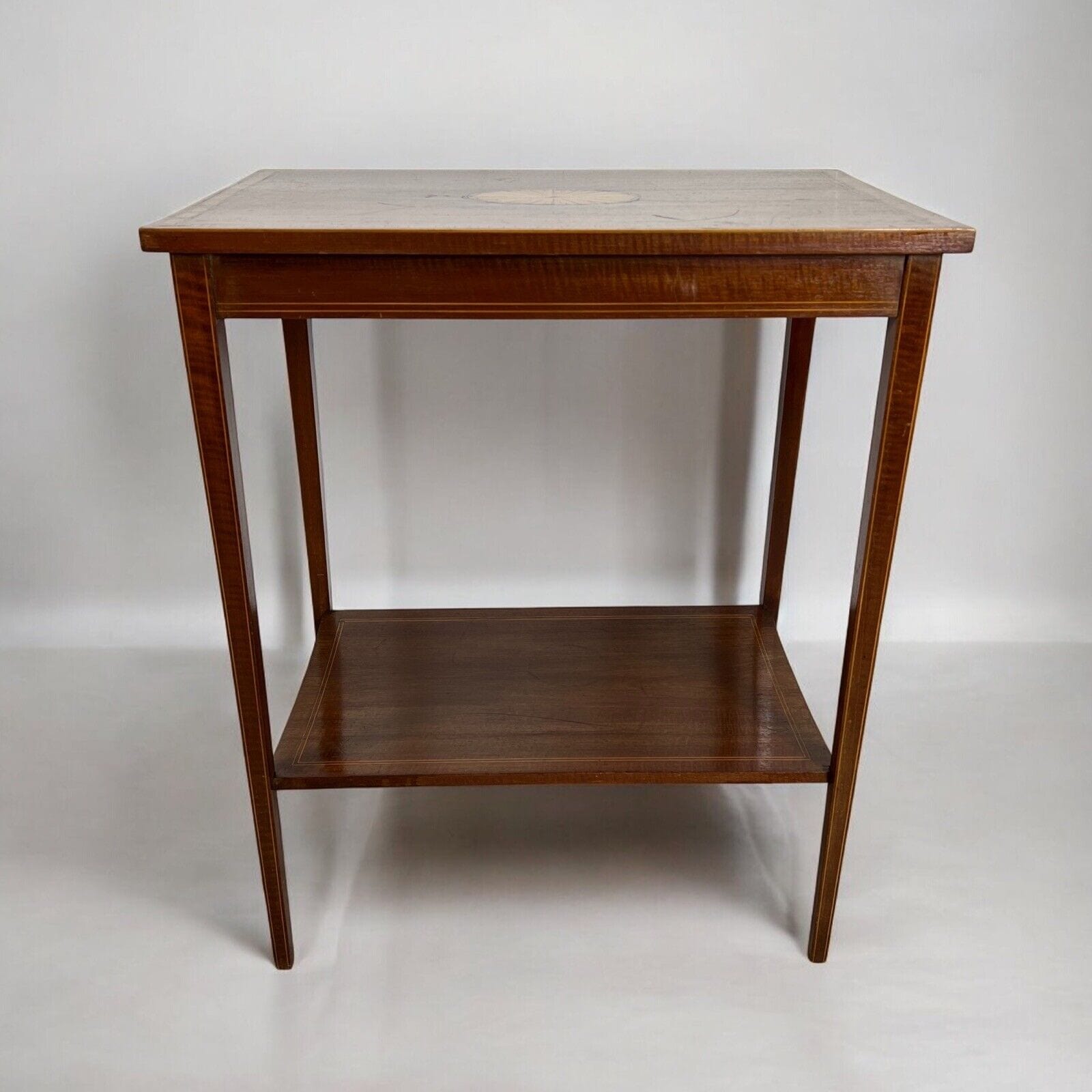 Tavolino antico inglese tavolo in legno di mogano da per salotto Intarsiato Categoria  Tavoli - tavolinetti