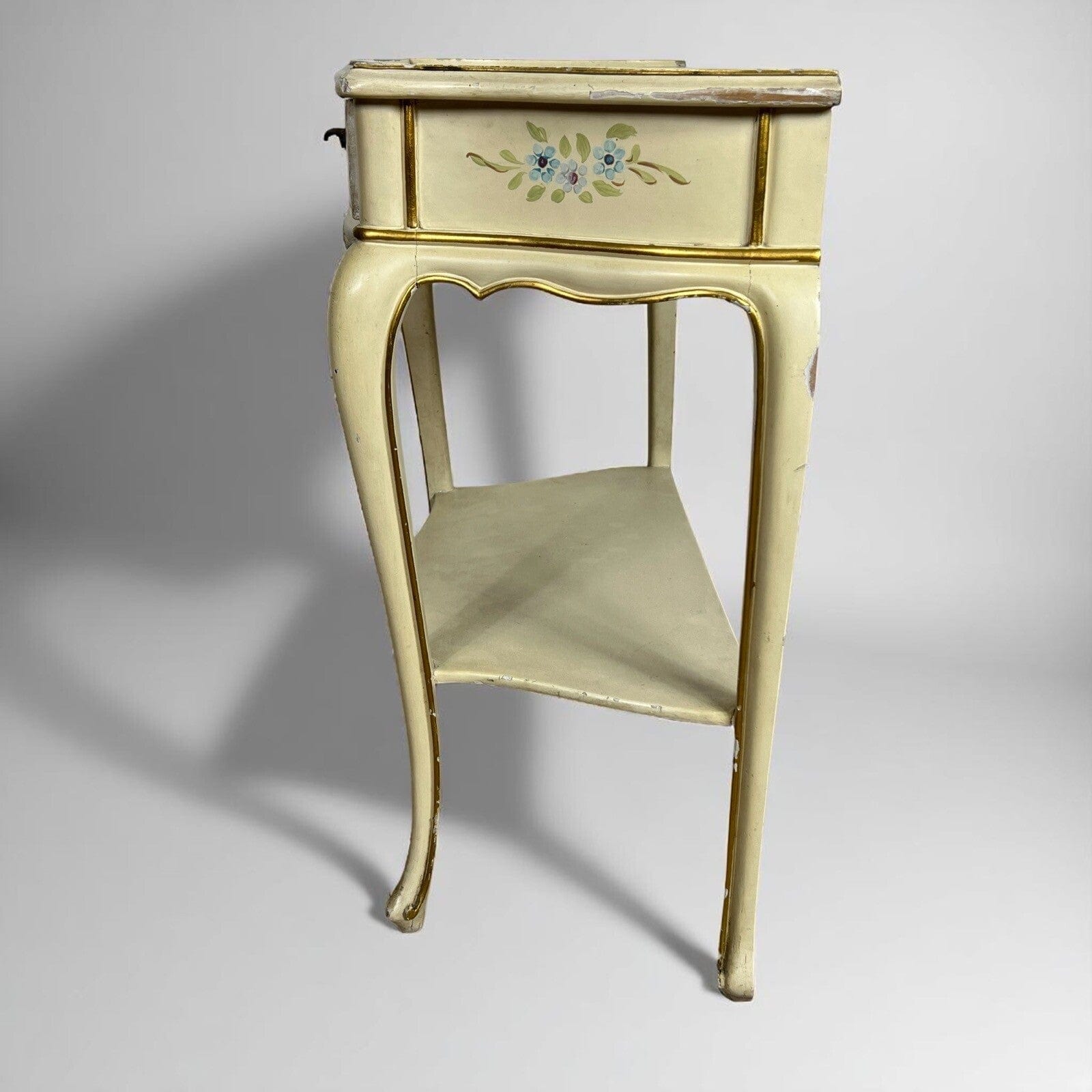 Tavolino con cassetto laccato comodino dipinto in stile veneziano mobile antico Categoria  Comodini