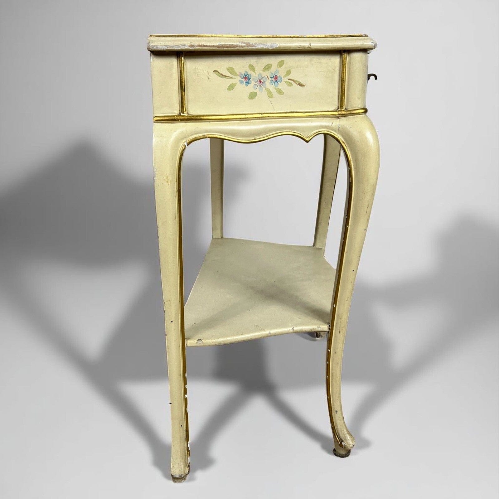 Tavolino con cassetto laccato comodino dipinto in stile veneziano mobile antico Categoria  Comodini