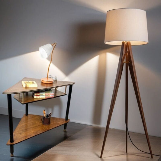 Tavolino Mid Century in legno teak mobile ad angolo tavolino con ripiani anni 50 Categoria  Vetrine