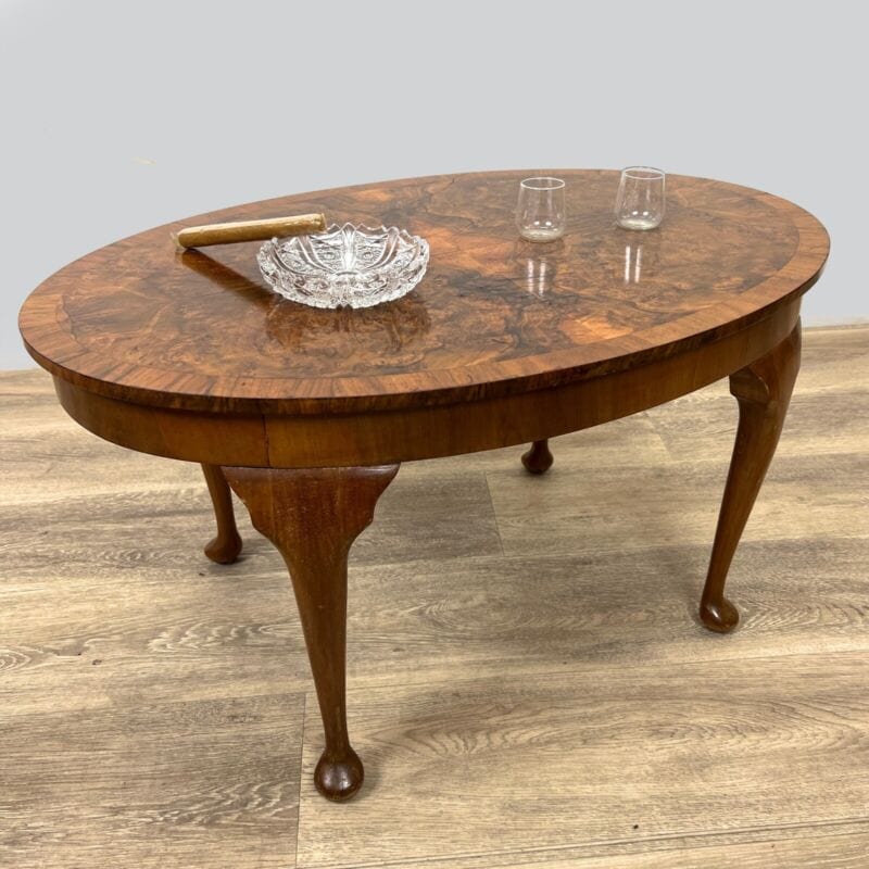 Tavolino Ovale antico tavolo stile deco vintage da salotto basso in radica noce Categoria  Arredamento